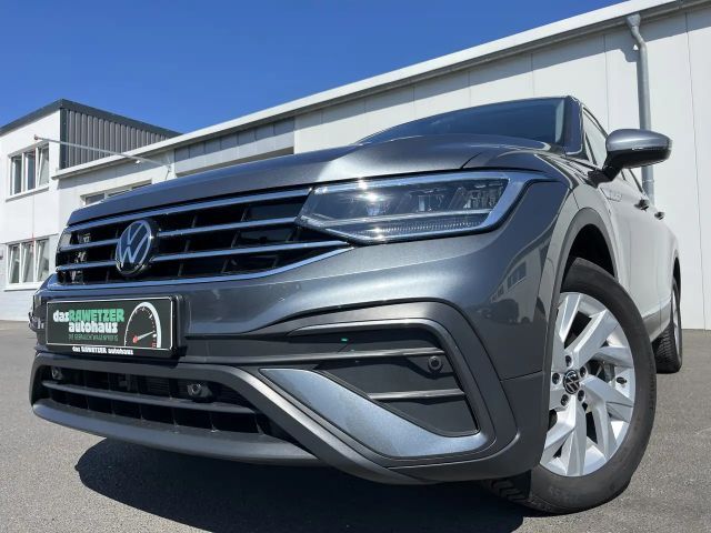 Volkswagen Tiguan Allspace 1.5 TSI DSG Life 181€ m.20% Anz. AHK 7Sitze LR-H 2025 Benzine