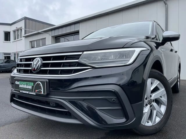 Volkswagen Tiguan Allspace 1.5 TSI DSG Life 175€ m.20% Anz. AHK 7-Sitze Nav 2025 Benzine