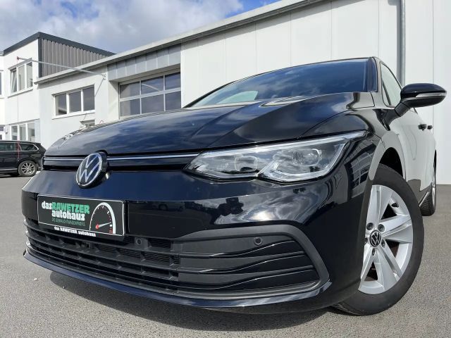 Volkswagen Golf 1.5 TSI Life 131€ m.20% Anz. AHK STHZ BEATS-Soun 2023 Benzine