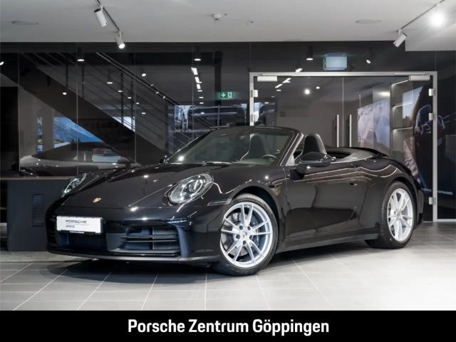 Porsche 992 911 Carrera Cabriolet Sportabgas LED-Matrix 2024 Benzine