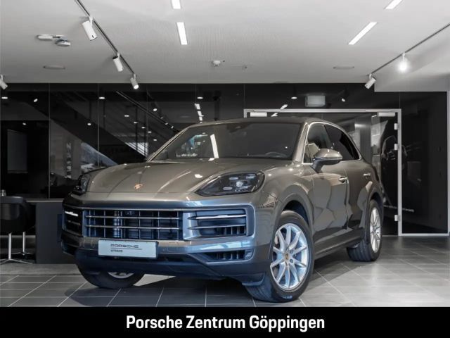 Porsche Cayenne Head-Up LED-Matrix Surround-View 1. Hand 2024 Benzine