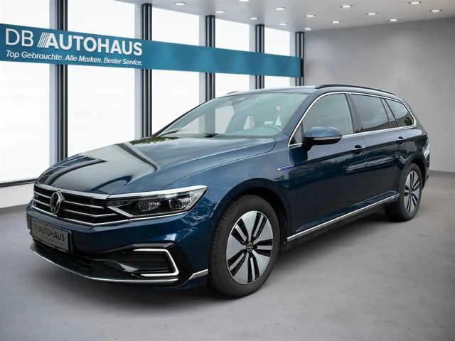 Volkswagen Passat Variant GTE 1.4 TSI DSG 2022 Hybride / Benzine