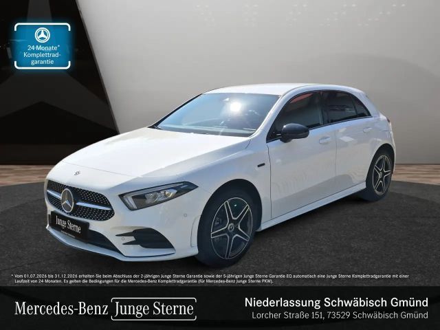Mercedes-Benz A 250 e AMG+NIGHT+LED+KAMERA+8G 2021 Hybride / Benzine