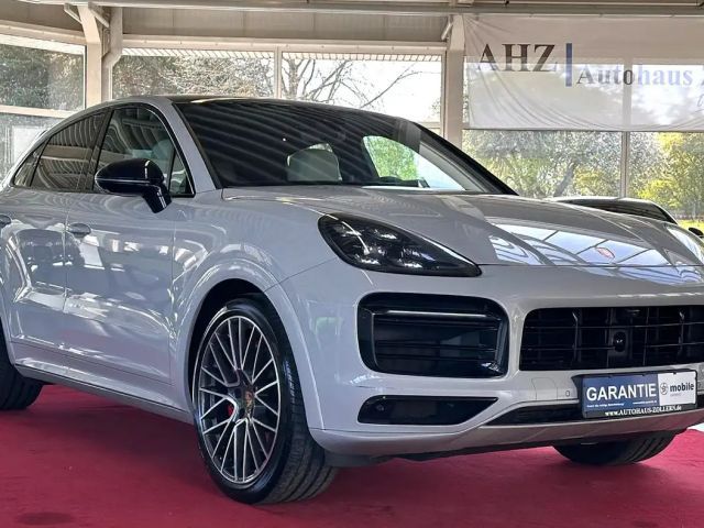 Porsche Cayenne Coupe GTS  14WEGE Vierradlenk HUD Matrix 2023 Benzine