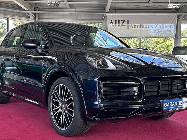 Porsche Cayenne HUD PANO BOSE STANDHZ Vierradlenkung 2022 Benzine