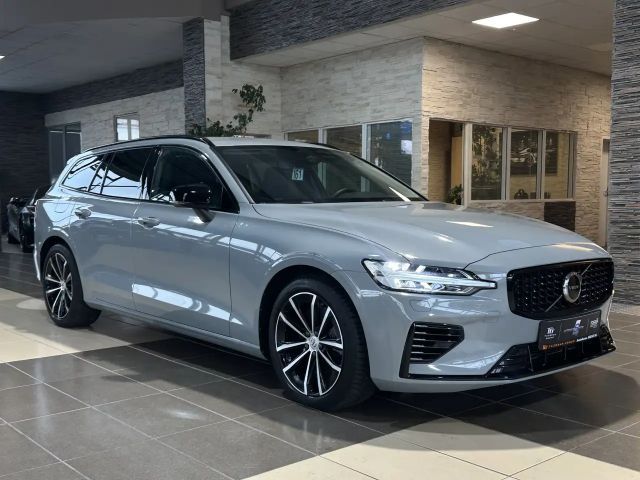 Volvo V60 Plus Dark Plug-In Leder R.Cam Memory AHK AWD 2025 Hybride / Benzine