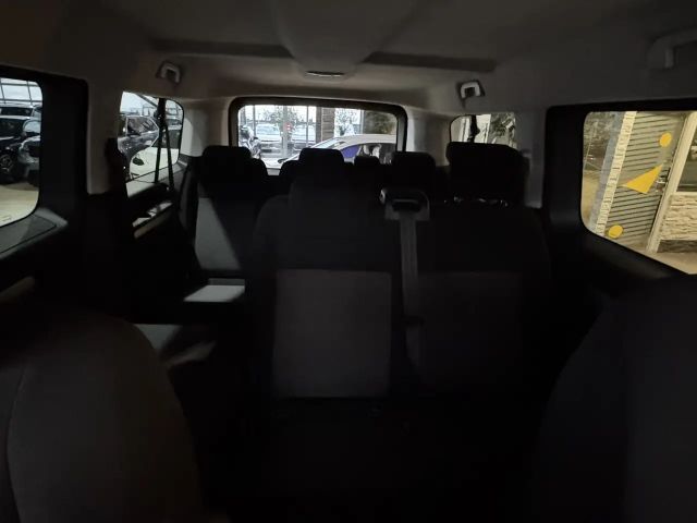 Peugeot Traveller