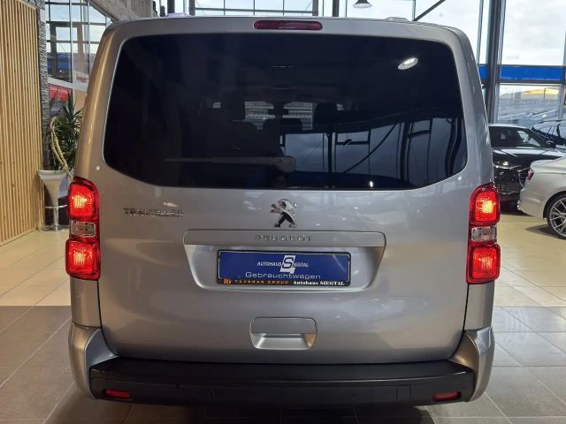 Peugeot Traveller