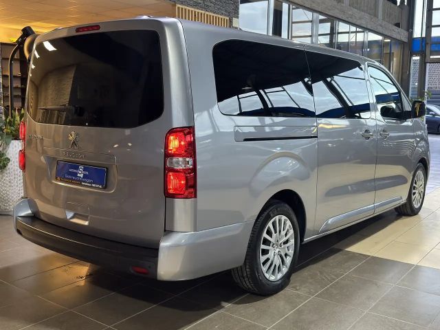 Peugeot Traveller