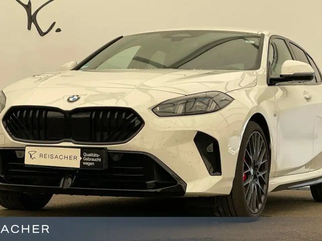 BMW 123 A xDrive M-Pro LCPro HUD 360° H&K LED 19"LM 2025 Benzine