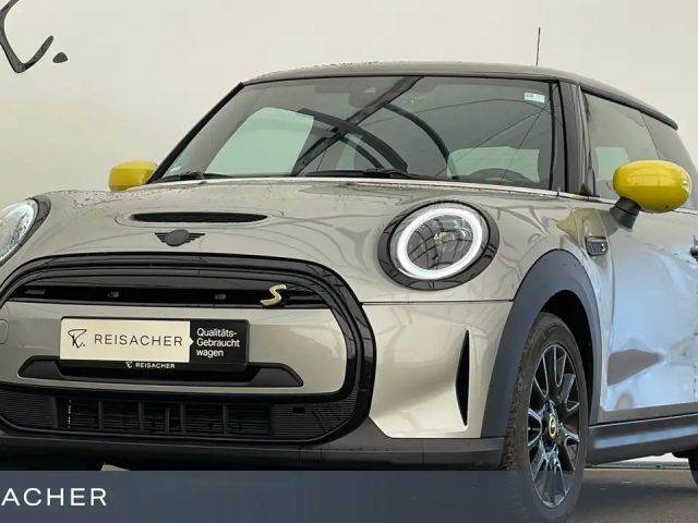 MINI Cooper SE A Classic-Trim Navi PDC LED KlimaA 16" 2023 Elektrisch