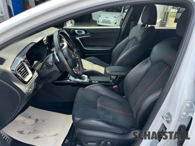 Kia Ceed / cee'd