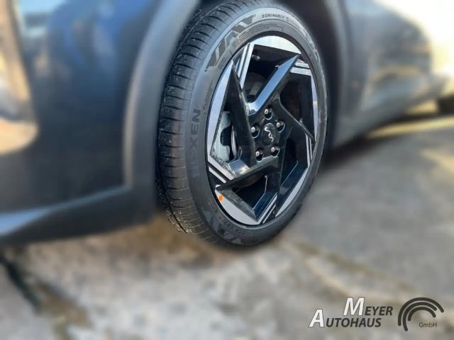Kia K4