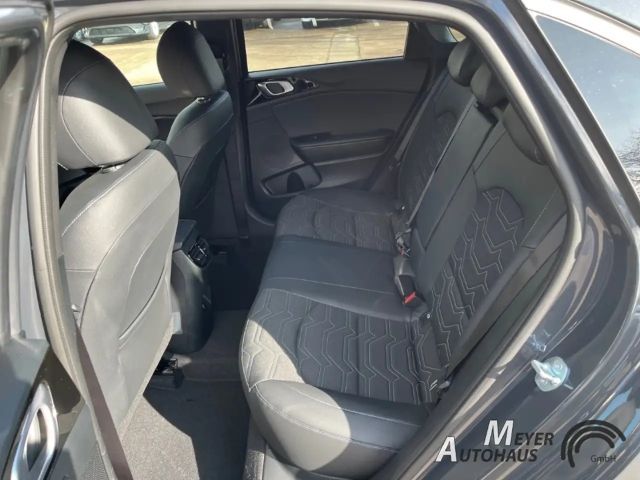 Kia Ceed / cee'd