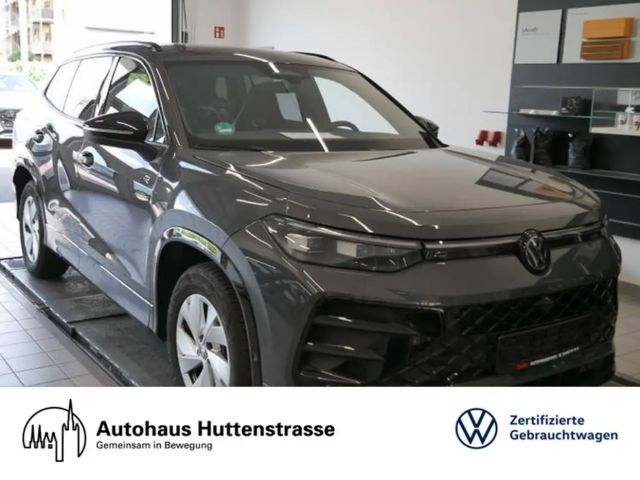 Volkswagen Tayron 2.0 TSI 4M R-Line 7-Si. AHK MATRIX PANO DCC 2025 Benzine