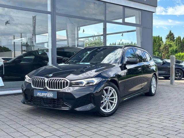 BMW 318 i Tour M Sportp. AHK°ACC*-Ad.LED°Headup+HIFI 2024 Benzine