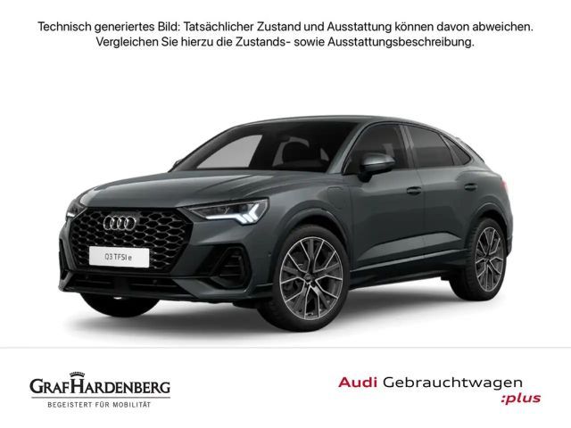 Audi Q3 Sportback 45 TFSI e . LED Navi ACC 2023 Hybride / Benzine