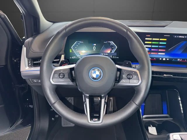 BMW 225