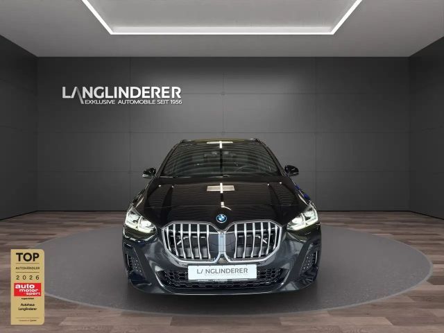 BMW 225