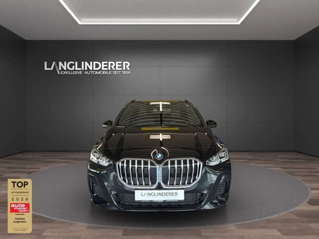 BMW 225