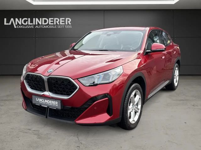 BMW X2 sDrive20i NP 53.229,- PremiumPaket  HiFi Aktivsitz 2024 Benzine