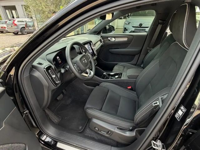 Volvo EX40