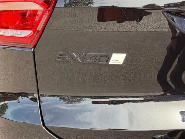 Volvo EX40