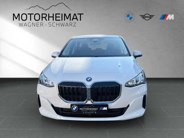 BMW 225