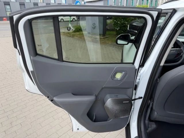 Kia EV2
