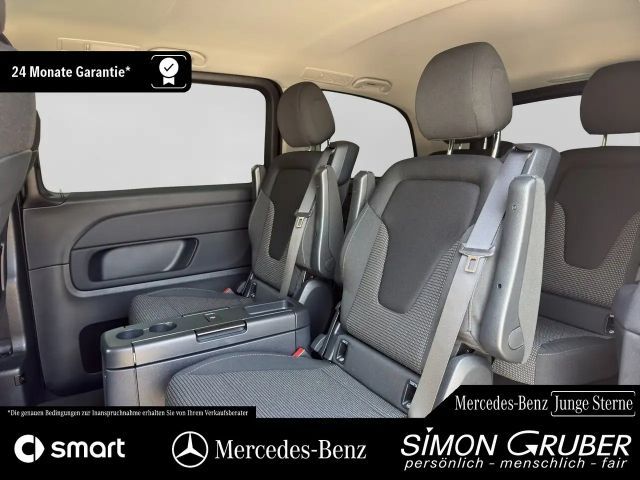 Mercedes-Benz V 220
