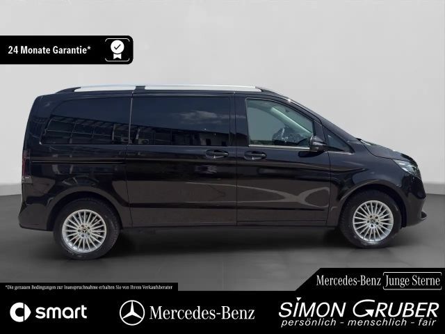 Mercedes-Benz V 220