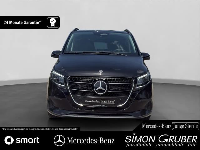 Mercedes-Benz V 220
