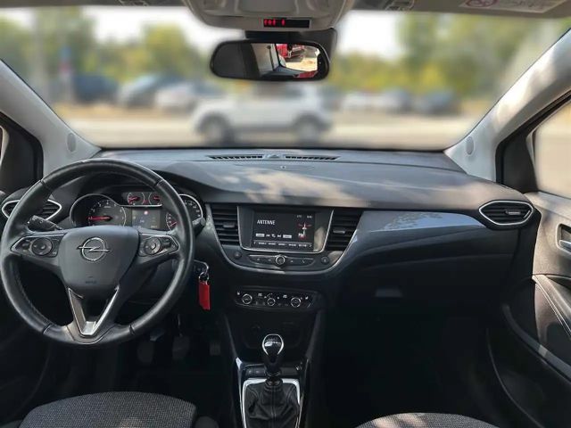 Opel Crossland X