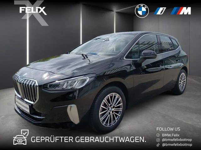 BMW 218 i Active Tourer Luxury Line+17"ALU+LEDER+WIDESCREE 2023 Benzine