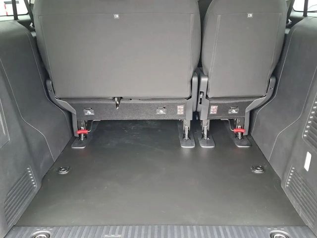 Peugeot Traveller