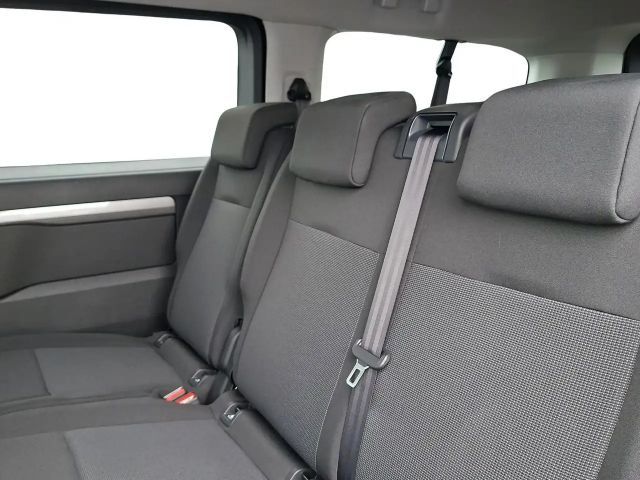 Peugeot Traveller