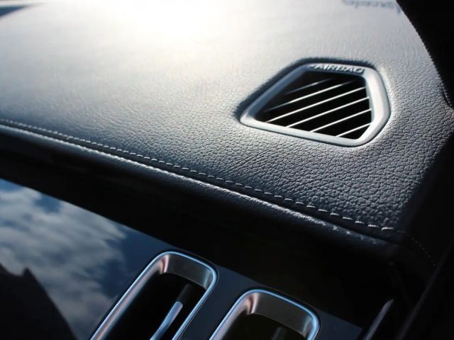Mercedes-Benz S 400