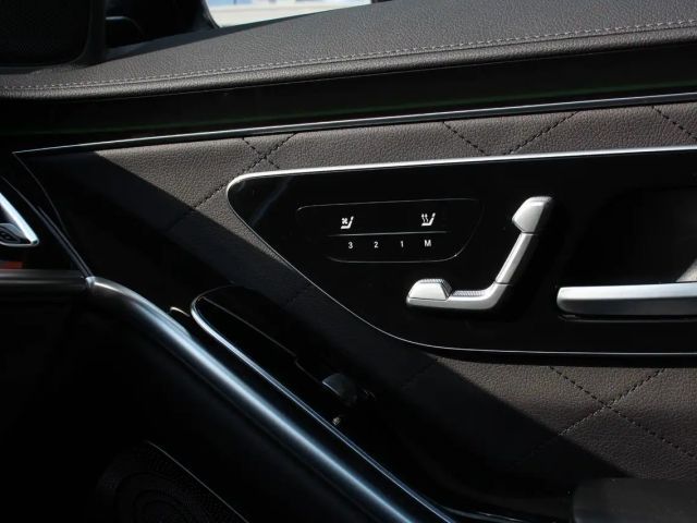 Mercedes-Benz S 400