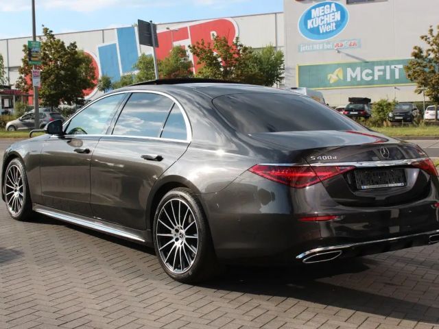 Mercedes-Benz S 400