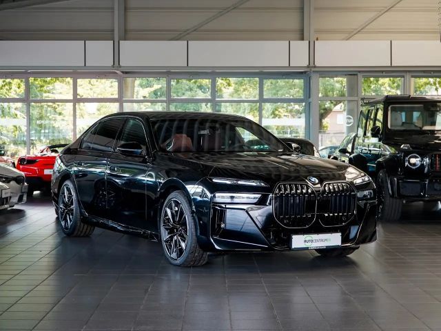 BMW 740