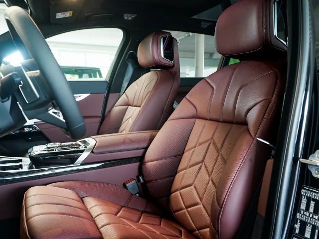 BMW 740