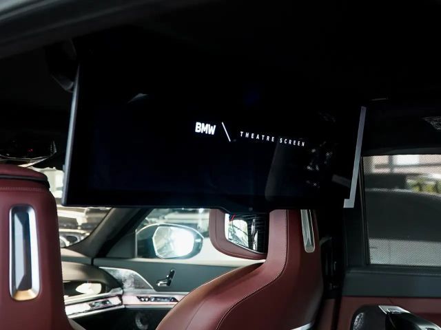 BMW 740