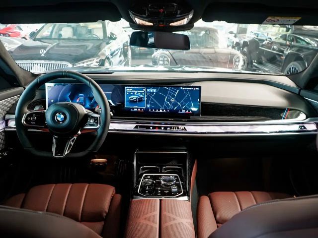 BMW 740