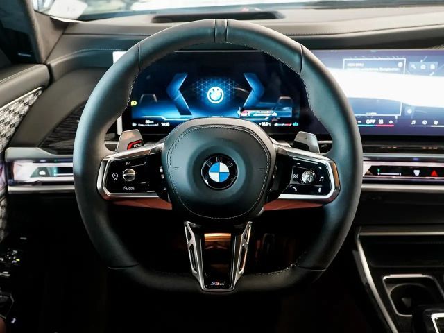 BMW 740