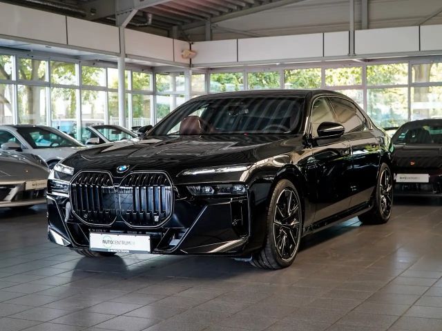BMW 740