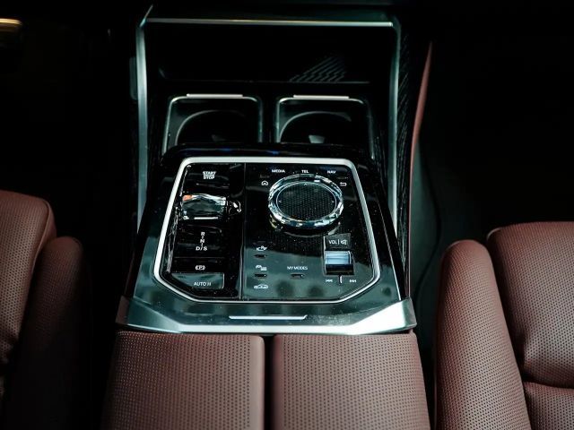 BMW 740