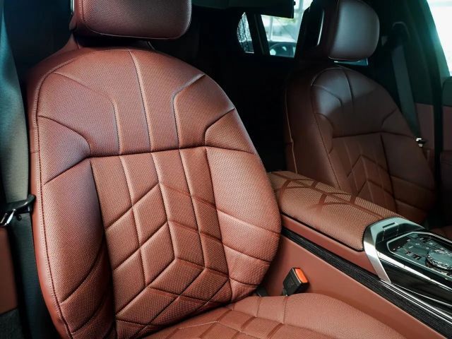 BMW 740