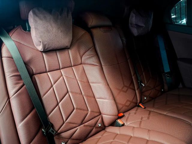 BMW 740