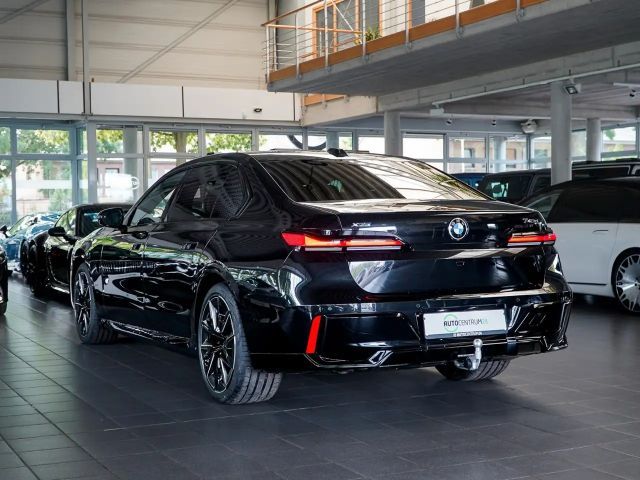 BMW 740