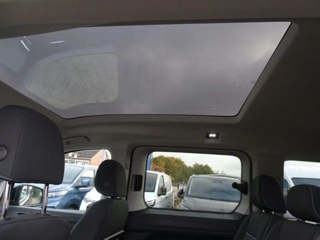Ford Grand Tourneo